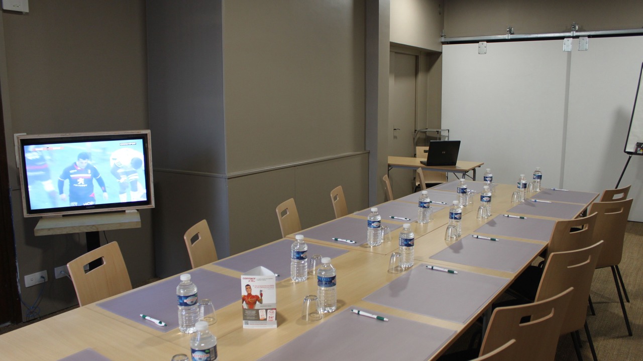 Photo of Others in Gap