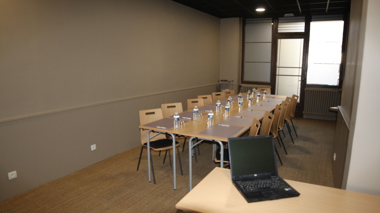 Photo of Others in Gap