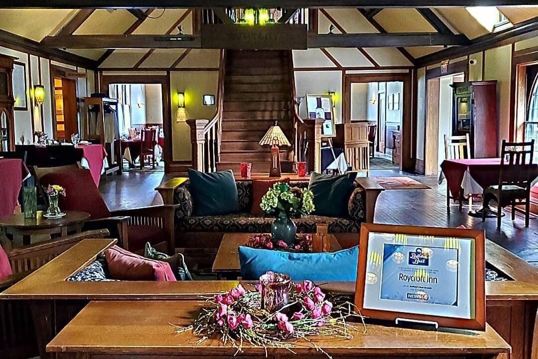 Photo of Others in East Aurora