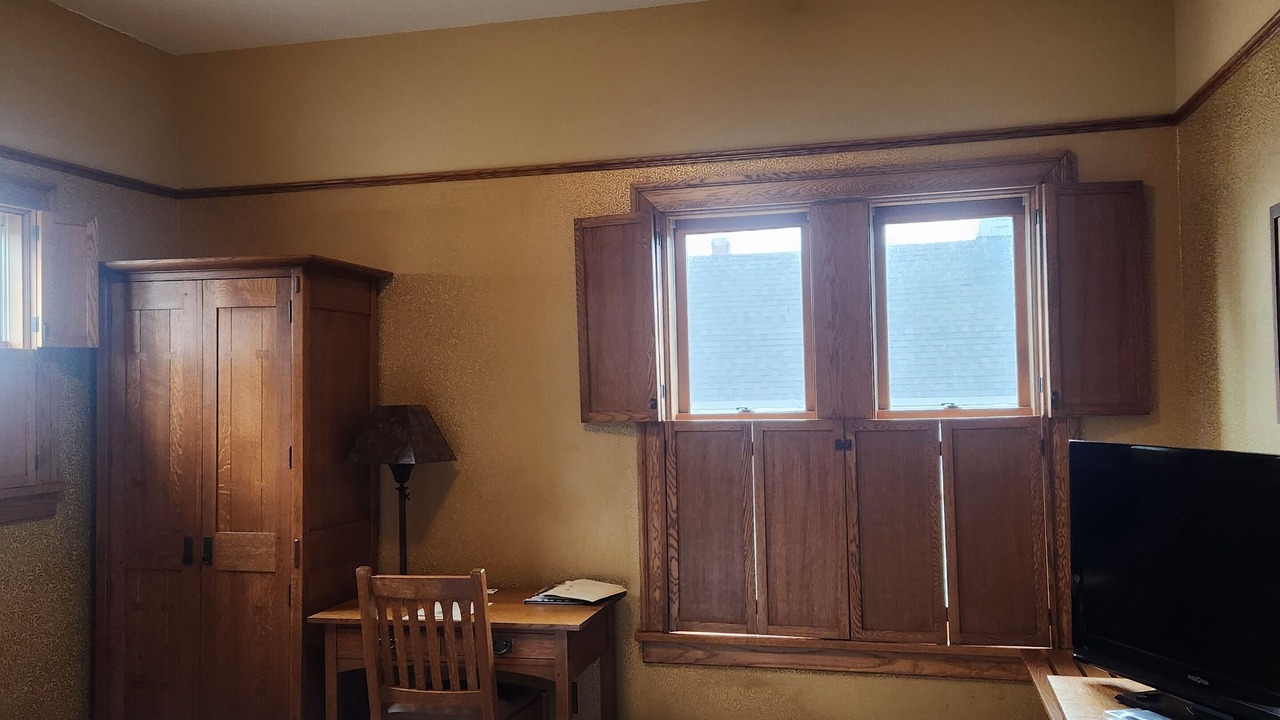 Photo of Others in East Aurora