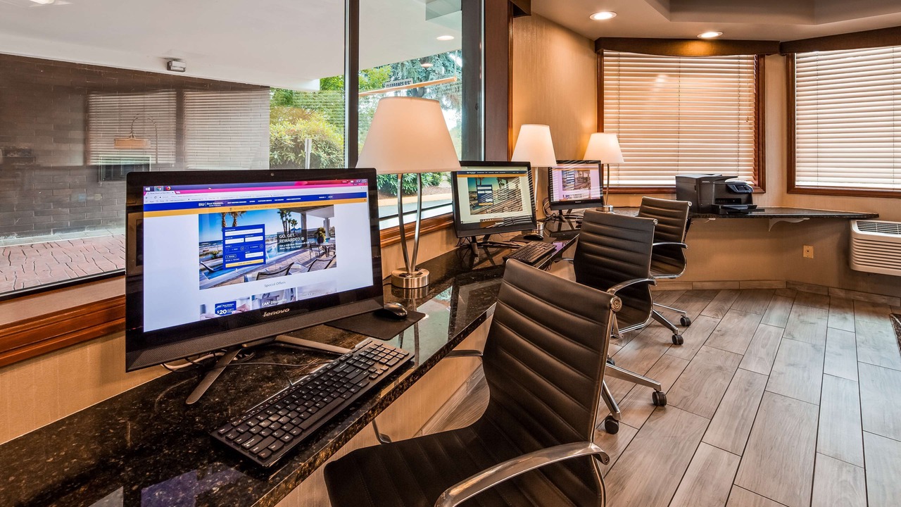 Photo of Others in Citizen Involvement Committee