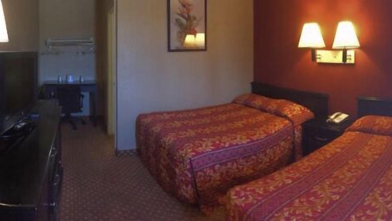Photo of Bedroom in Victorville
