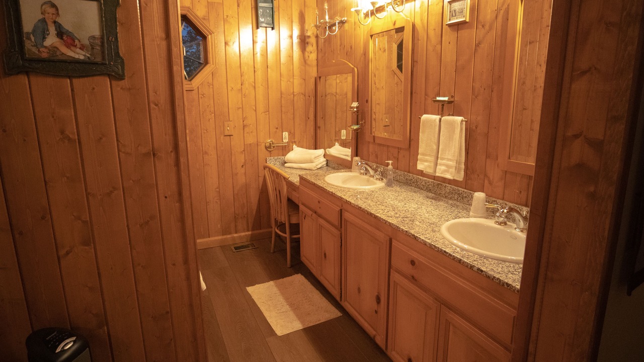 Photo of Bathroom in Julian