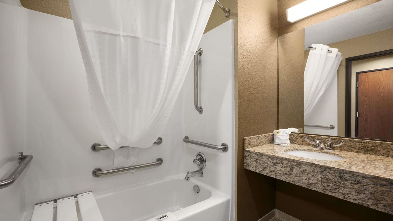 Photo of Bathroom in Kenedy