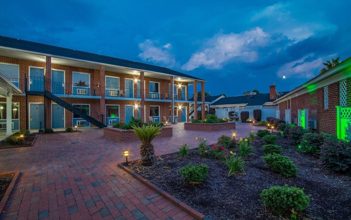 Photo of Buildings in Barnwell