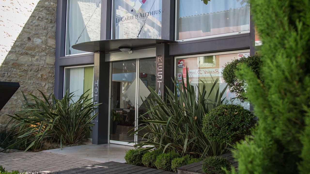 Photo of Outdoor in Charmes-sur-Rhone