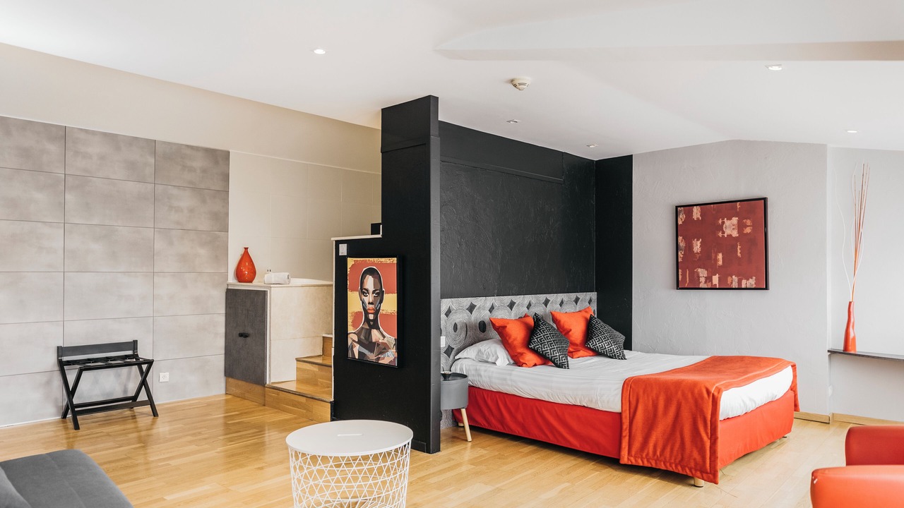 Photo of Others in Charmes-sur-Rhone