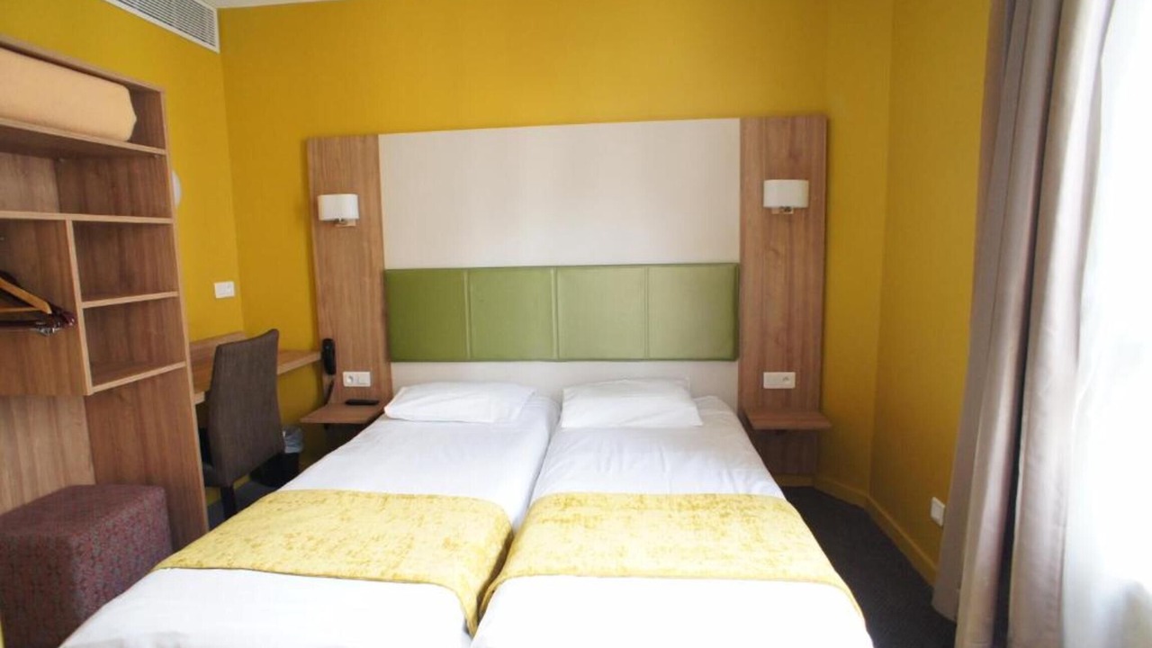 Photo of Bedroom in Silly-Gallieni
