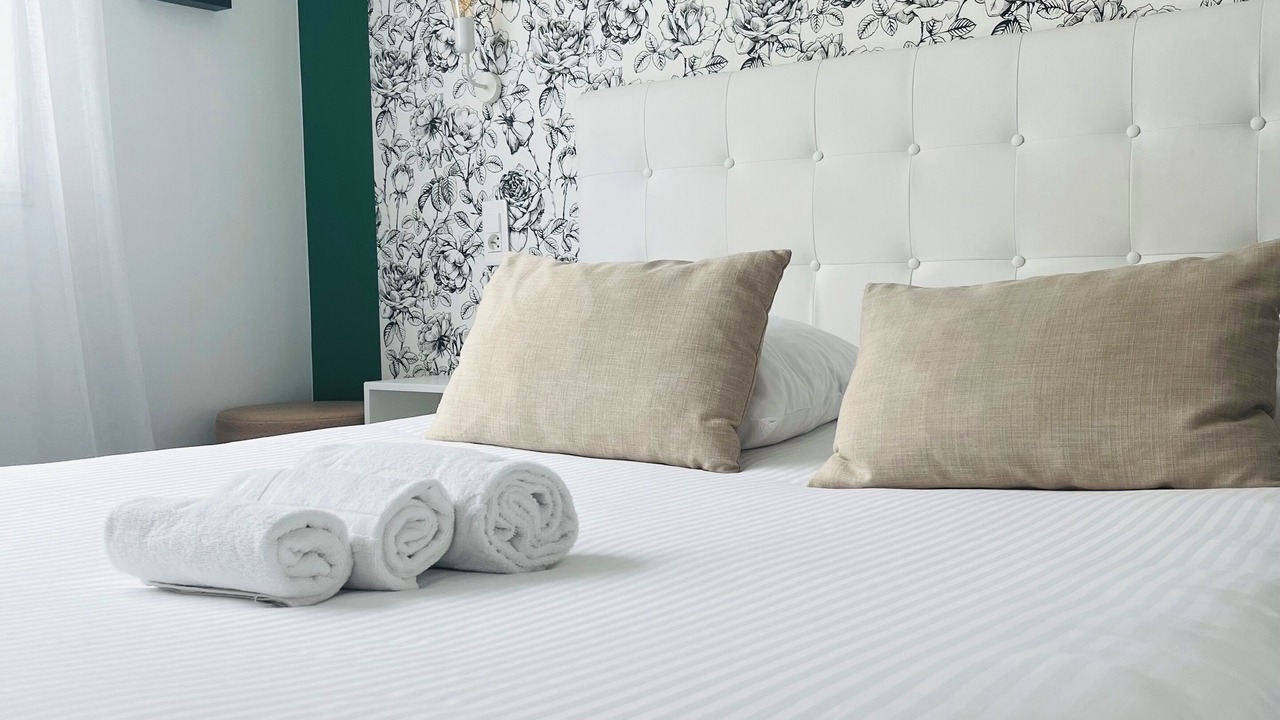 Photo of Bedroom in Caen City Centre