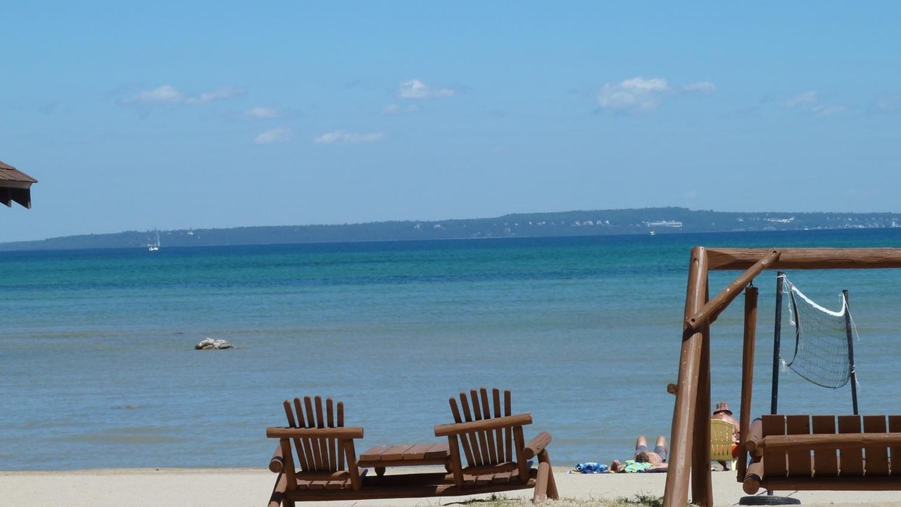 Photo of Others in Mackinaw City