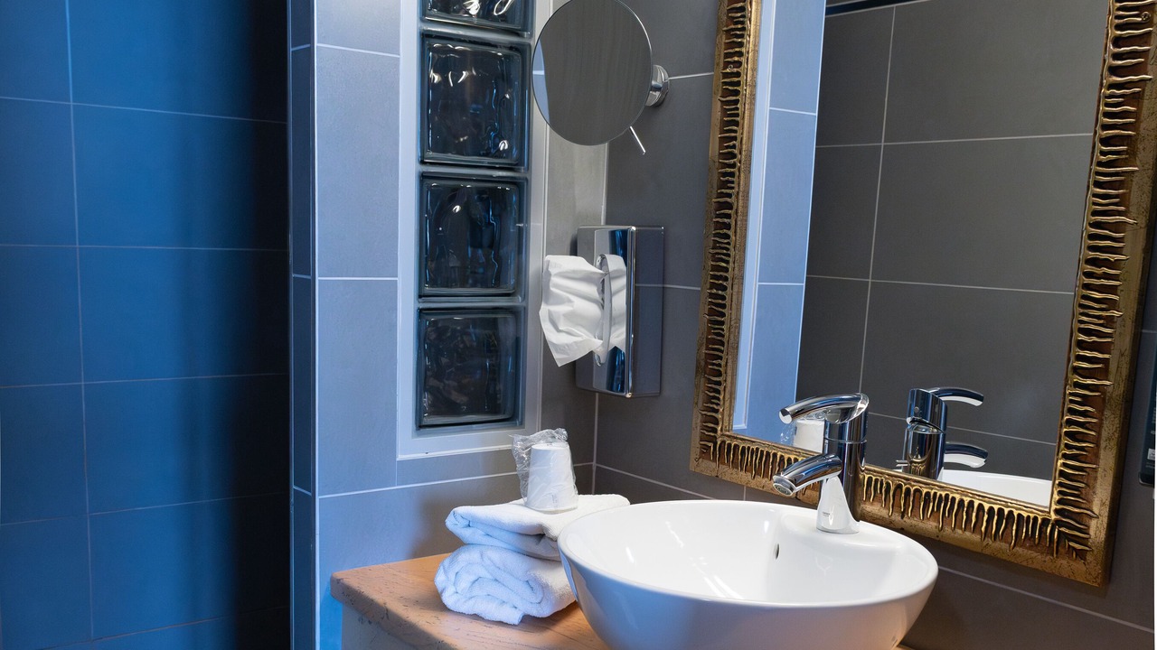 Photo of Bathroom in Saint-Lo