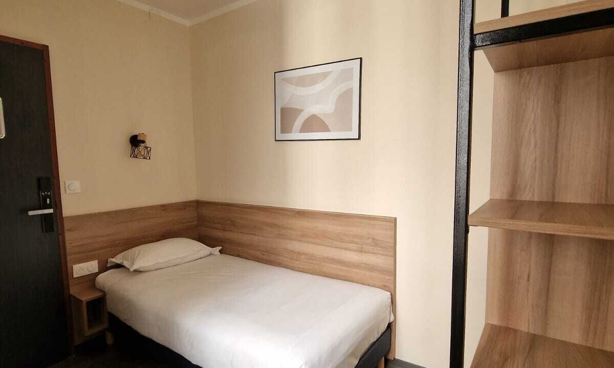 Photo of Bedroom in Levallois-Perret
