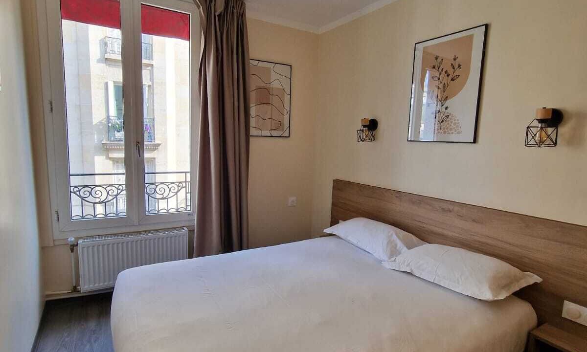 Photo of Bedroom in Levallois-Perret