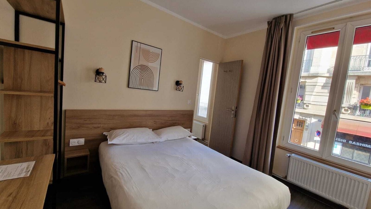 Photo of Bedroom in Levallois-Perret