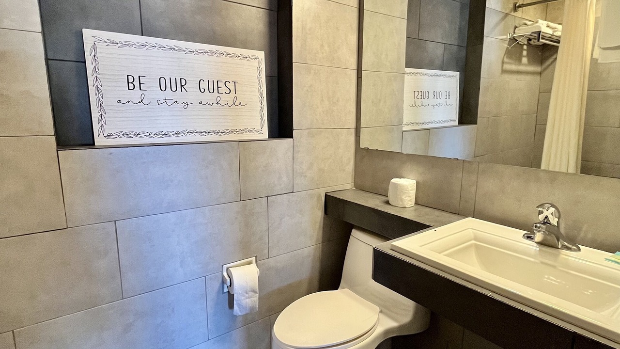 Photo of Bathroom in Junction