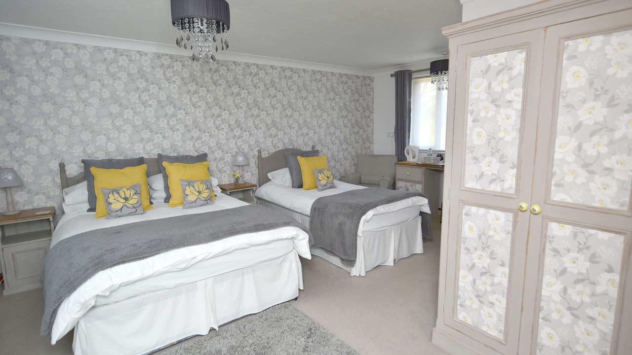 Photo of Others in Bressingham