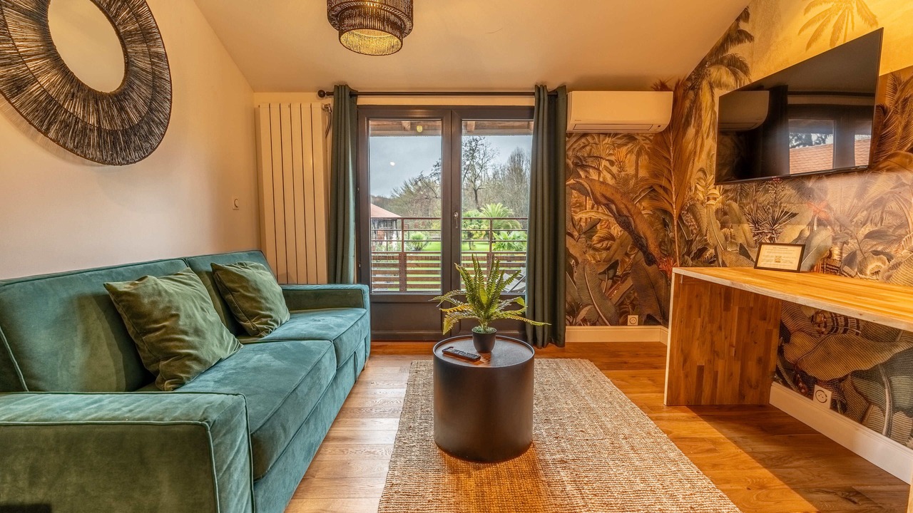 Photo of Others in Cognac