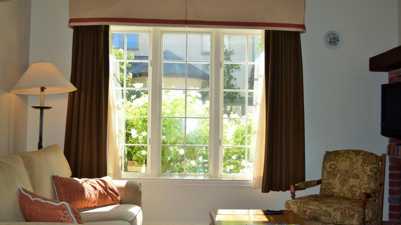 Photo of Livingroom in St. Helena