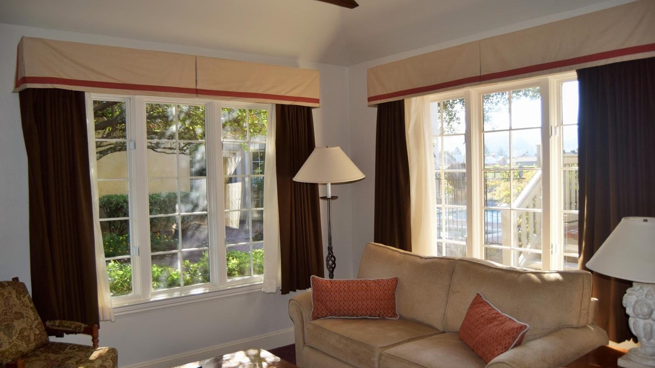 Photo of Livingroom in St. Helena