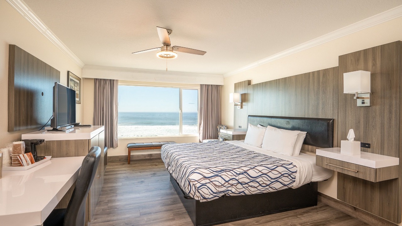 Photo of Bedroom in Lincoln City