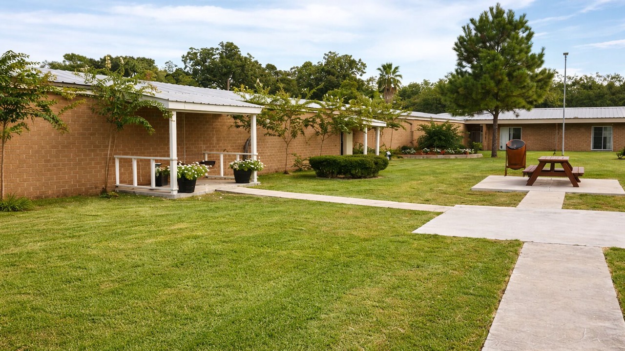 Photo of Outdoor in Alvin