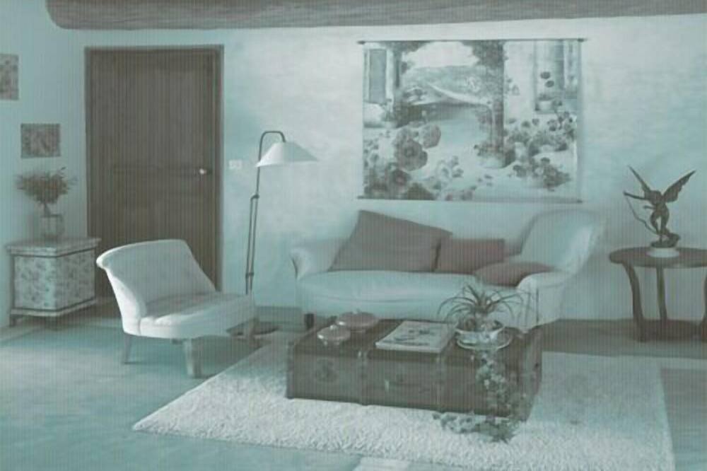 Photo of Others in Collias