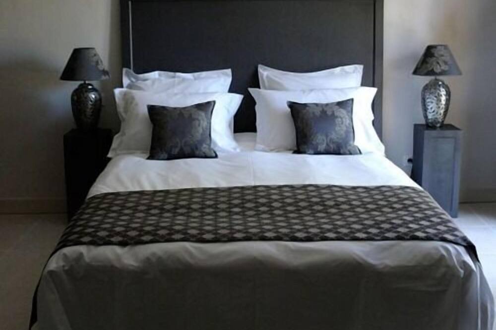 Photo of Bedroom in Collias