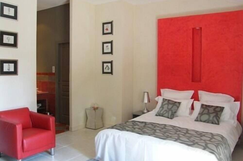 Photo of Bedroom in Collias