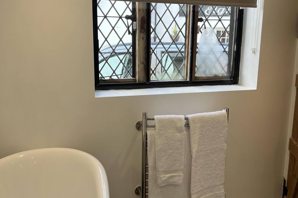 Photo of Bathroom in Bolney