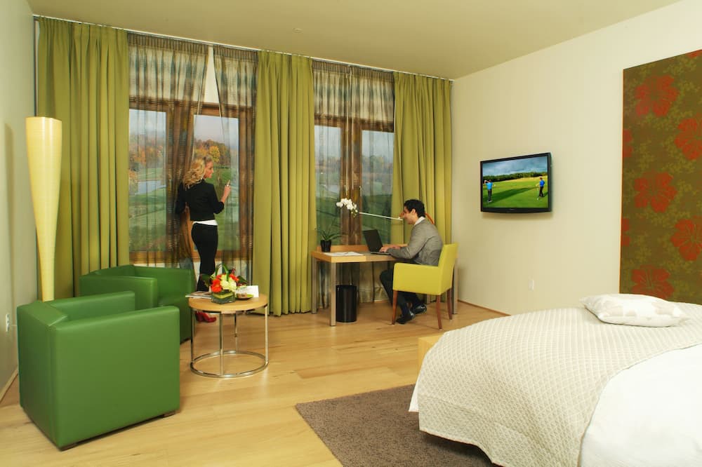 Photo of Bedroom in Ford City