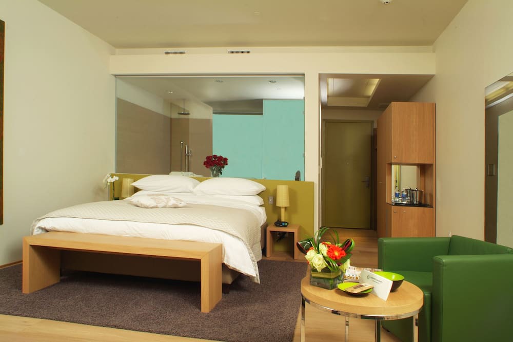 Photo of Bedroom in Ford City