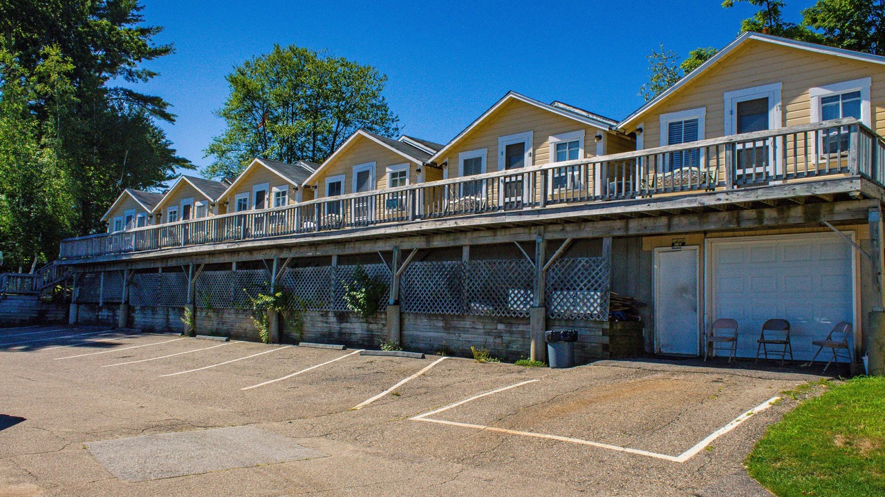 Photo of Patio Balcony in Weirs Beach