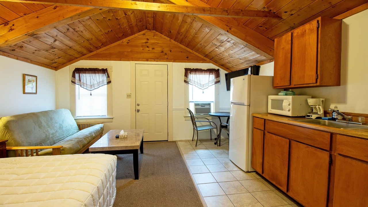 Photo of Patio Balcony in Weirs Beach