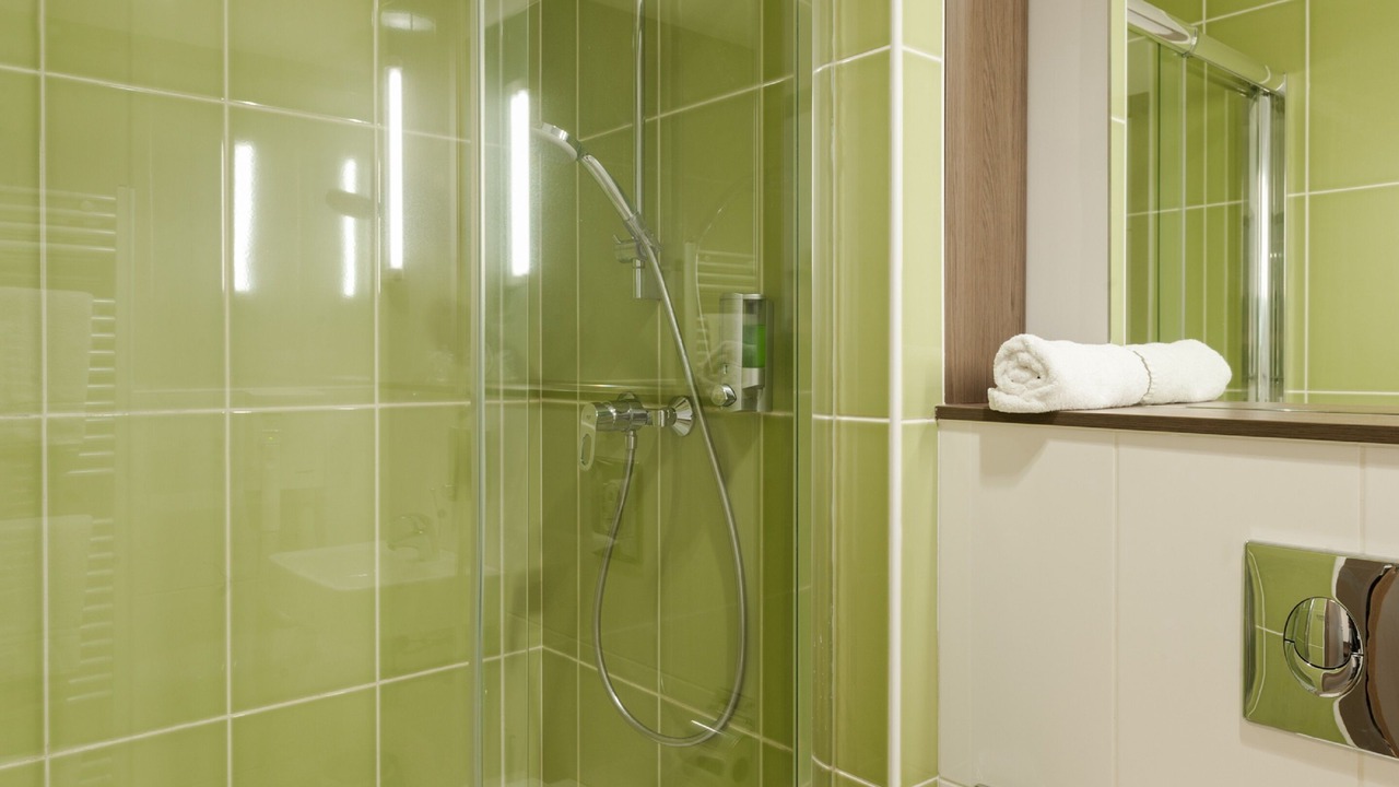 Photo of Bathroom in Calais Frethun