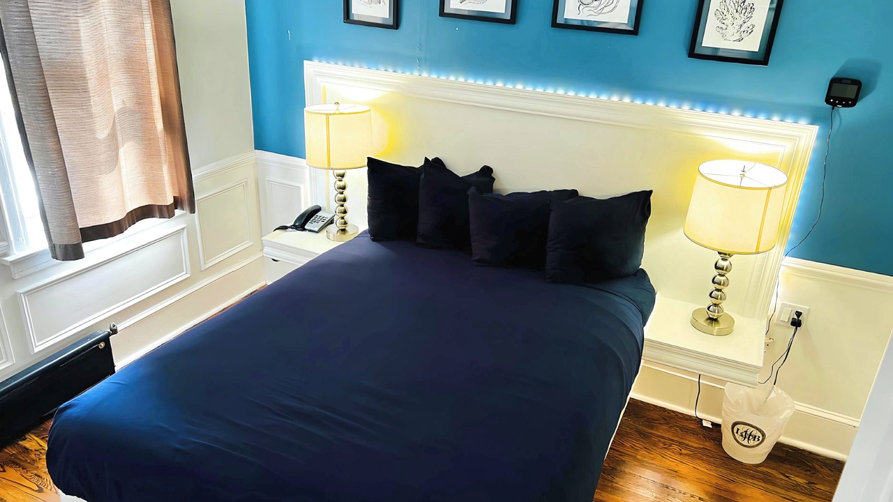 Photo of Bedroom in Long Beach