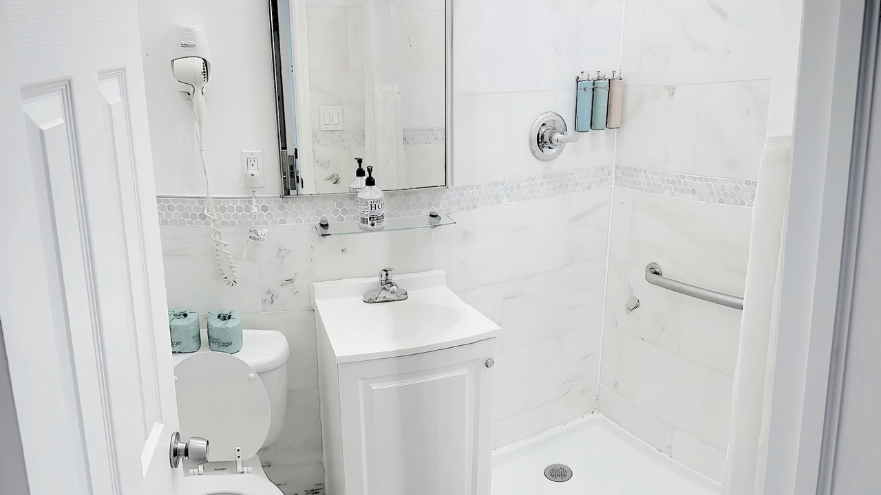 Photo of Bathroom in Long Beach