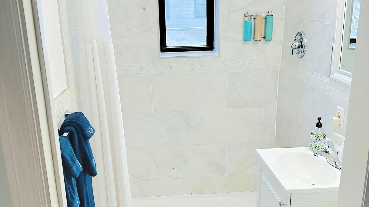 Photo of Bathroom in Long Beach