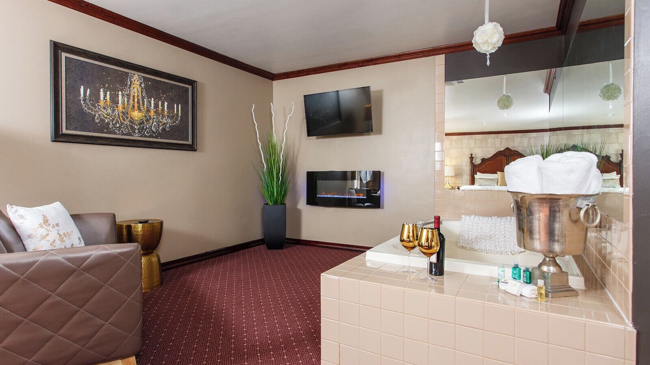 Photo of Bedroom in Ashwaubenon