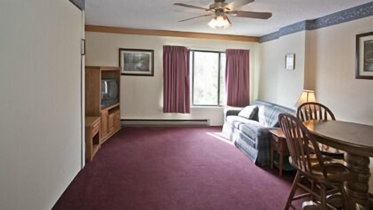 Photo of Bedroom in Snowshoe