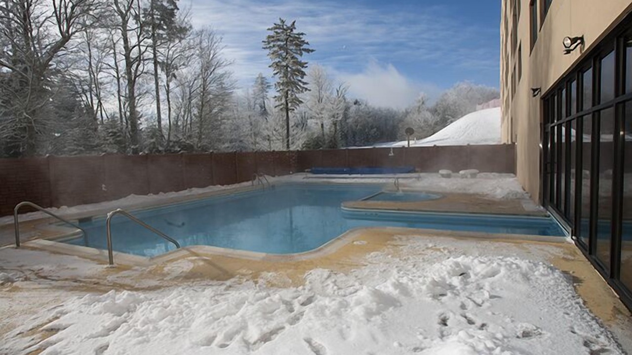 Photo of Outdoor in Snowshoe