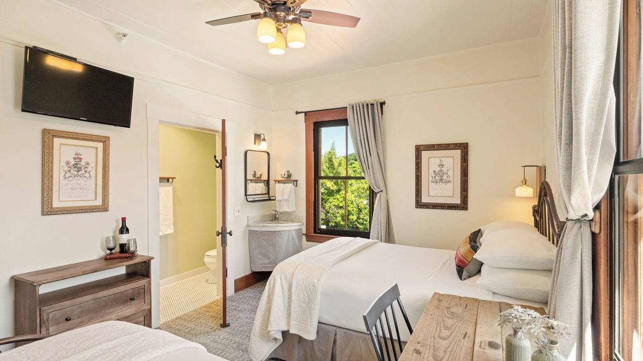 Photo of Bedroom in Sonoma