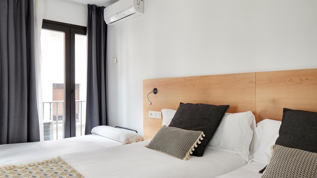 Photo of Bedroom in Pamplona City Centre