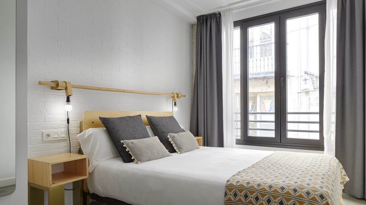 Photo of Bedroom in Pamplona City Centre