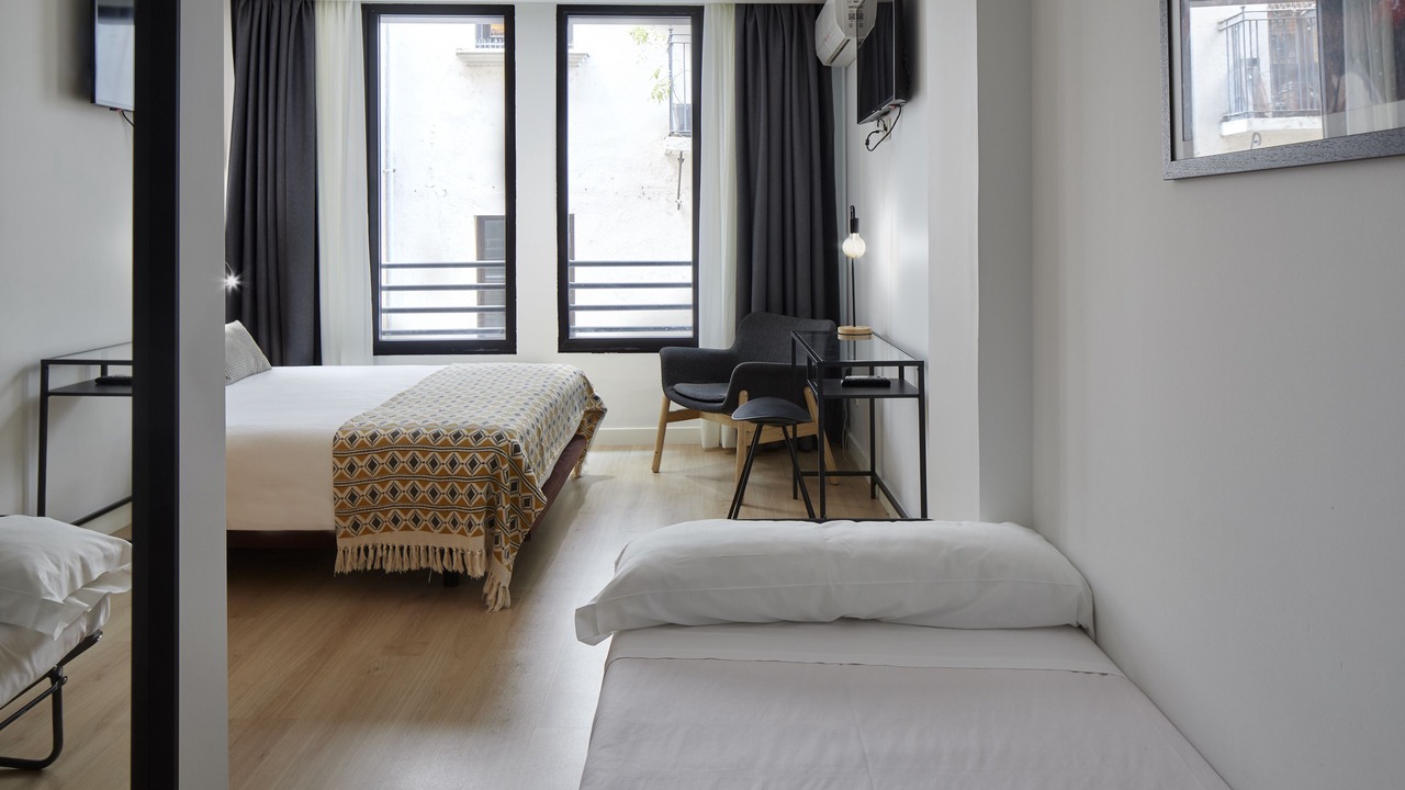Photo of Bedroom in Pamplona City Centre