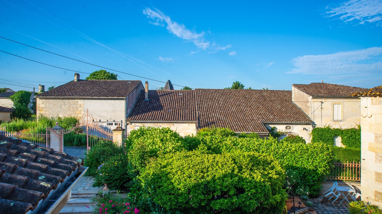 Photo of Bathroom in Saint-Michel-de-Fronsac