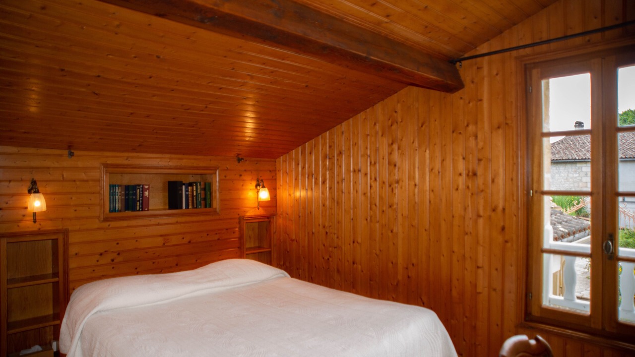 Photo of Bathroom in Saint-Michel-de-Fronsac