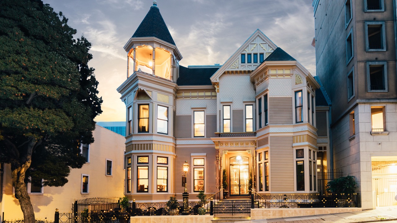 Photo of Buildings in Lower Pacific Heights