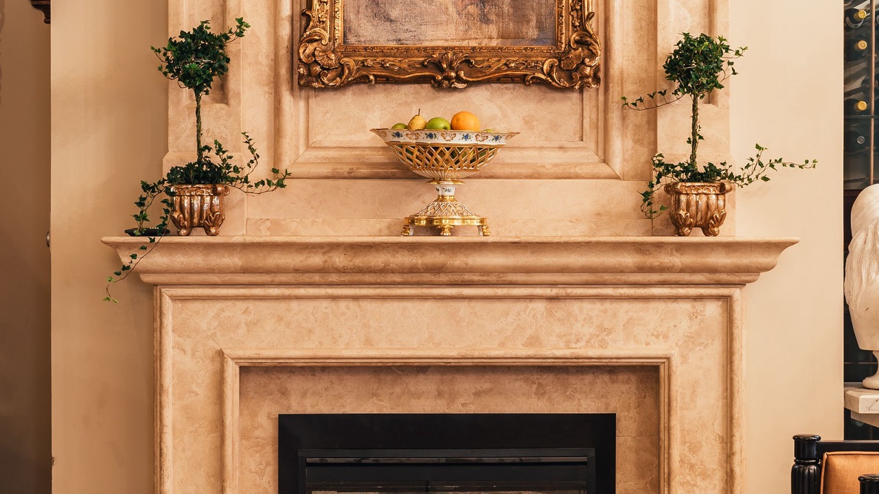 Photo of Livingroom in Lower Pacific Heights