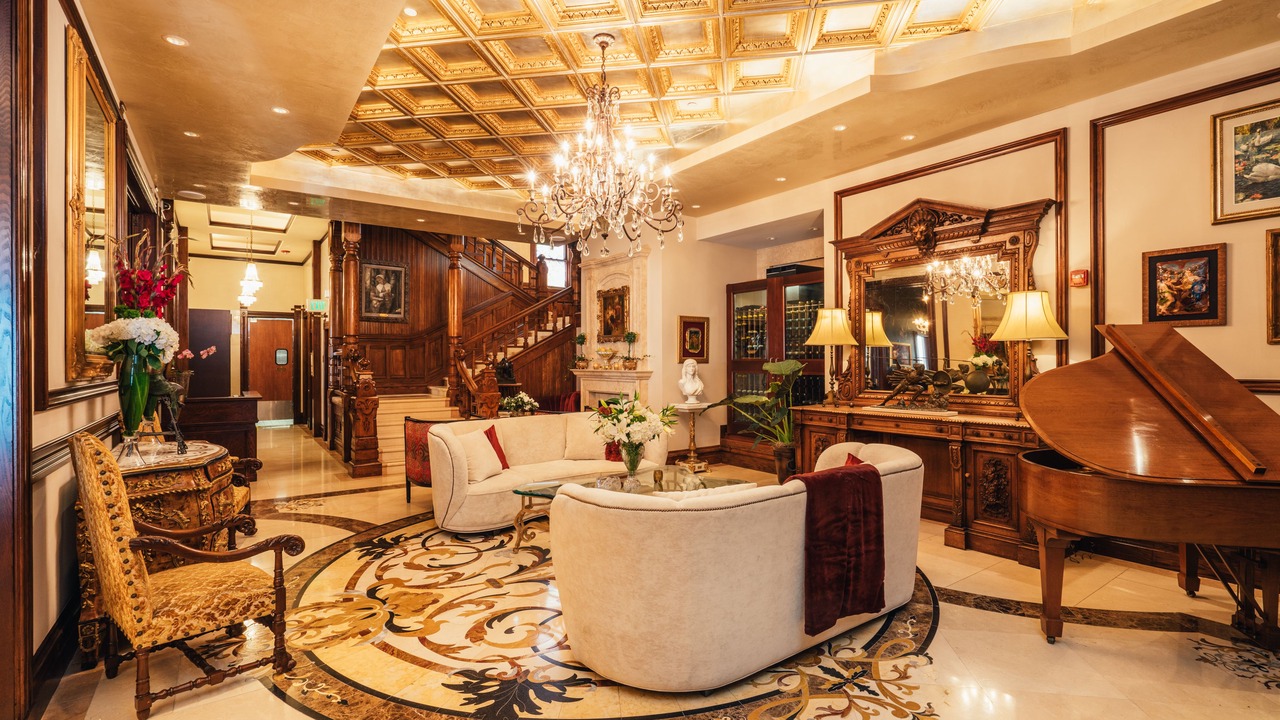 Photo of Others in Lower Pacific Heights