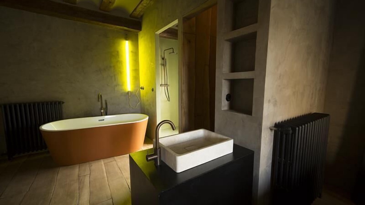Photo of Bathroom in Monroyo
